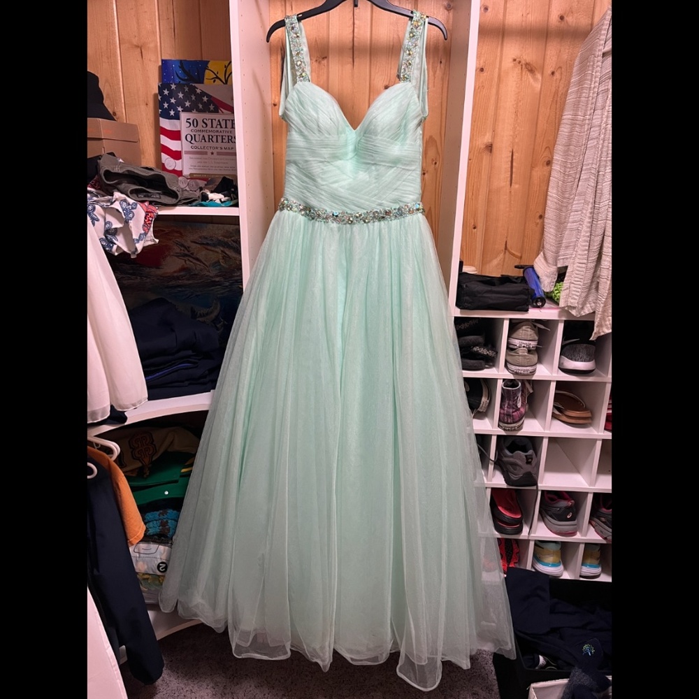 Prom / Formal Dress size 3 / 4